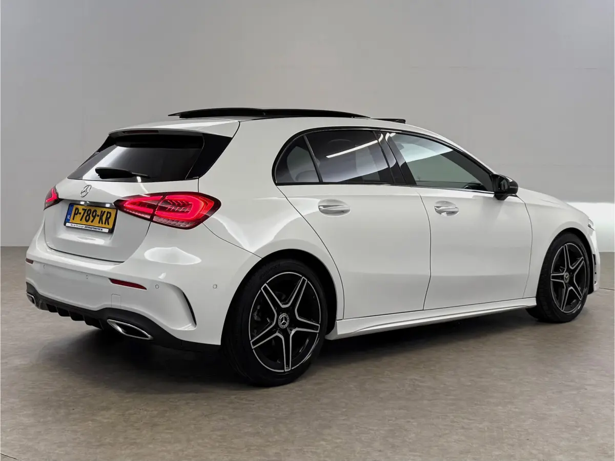 180 Business Solution AMG | Pano | Camera | Virtual | Sfeer | Carplay | LED | Keyless