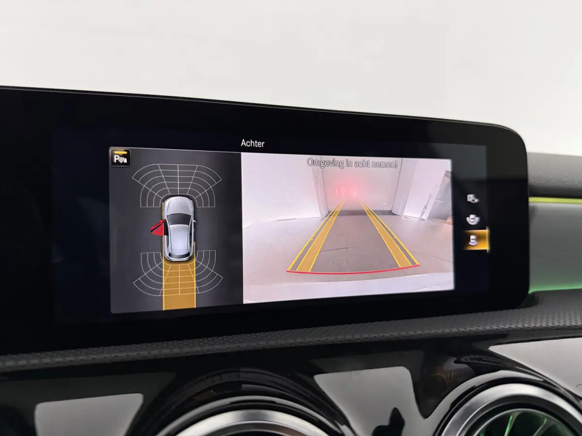 180 Business Solution AMG | Pano | Camera | Virtual | Sfeer | Carplay | LED | Keyless