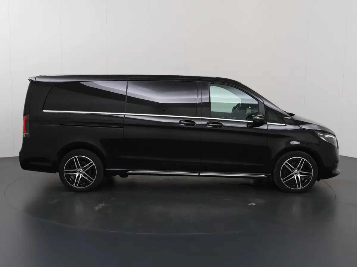 300d | XL L3 | AMG | 4-MATIC | Dubbele Cabine | 360 CAMERA | DISTRONIC PLUS | LEDER ZWART "LUGANO" | ALARM | STOELVERWARMING | NAVIGATIE | CARPLAY | ANDROID AUTO | CLIMATE CONTROL | DAB+ | C