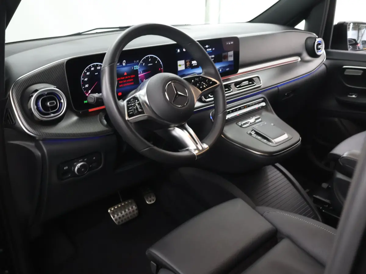 300d | XL L3 | AMG | 4-MATIC | Dubbele Cabine | 360 CAMERA | DISTRONIC PLUS | LEDER ZWART "LUGANO" | ALARM | STOELVERWARMING | NAVIGATIE | CARPLAY | ANDROID AUTO | CLIMATE CONTROL | DAB+ | C