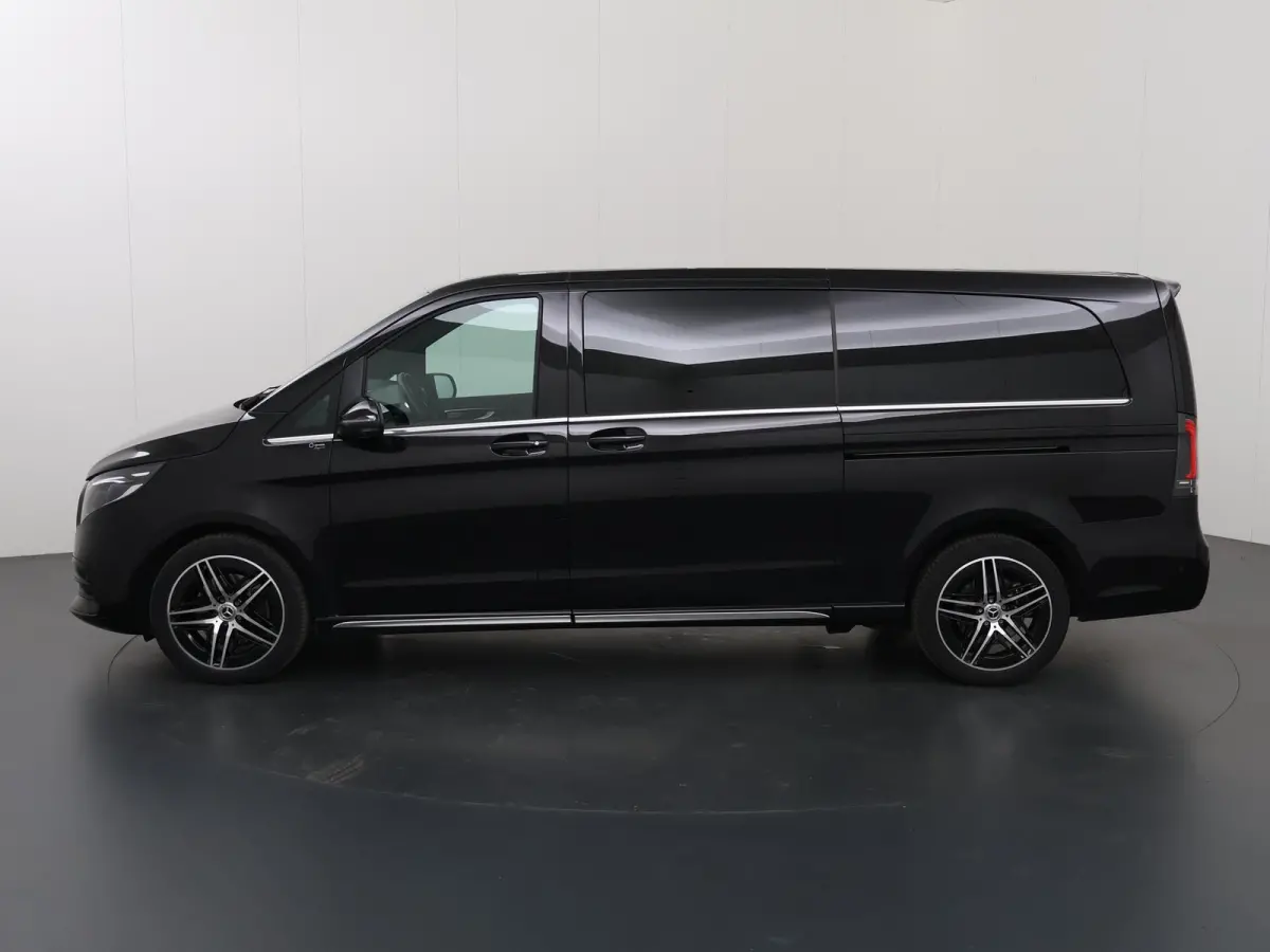 300d | XL L3 | AMG | 4-MATIC | Dubbele Cabine | 360 CAMERA | DISTRONIC PLUS | LEDER ZWART "LUGANO" | ALARM | STOELVERWARMING | NAVIGATIE | CARPLAY | ANDROID AUTO | CLIMATE CONTROL | DAB+ | C