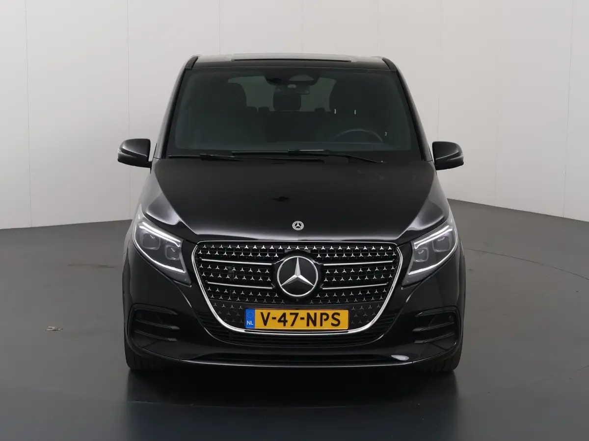 300d | XL L3 | AMG | 4-MATIC | Dubbele Cabine | 360 CAMERA | DISTRONIC PLUS | LEDER ZWART "LUGANO" | ALARM | STOELVERWARMING | NAVIGATIE | CARPLAY | ANDROID AUTO | CLIMATE CONTROL | DAB+ | C