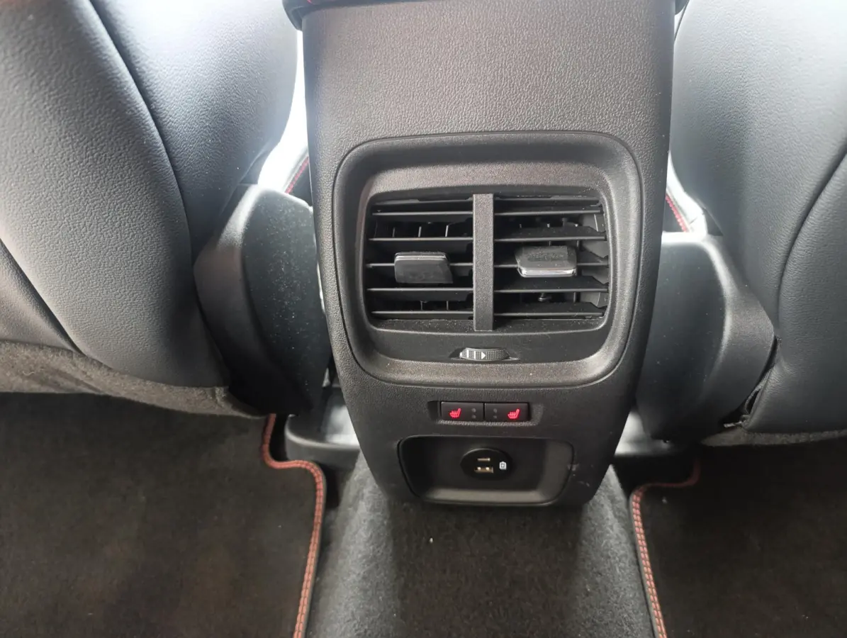 2.5 PHEV ST-Line X | Elek. trekhaak | Adaptieve Cruise Control | Stoel/stuur voorruitverwarming | Camera V+A | Head-up display | Dealeronderhouden