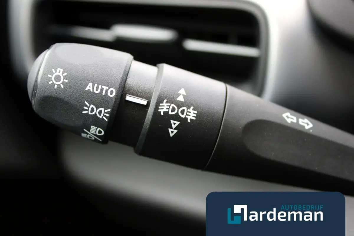 1.2 e-Hybrid Carplay Camera