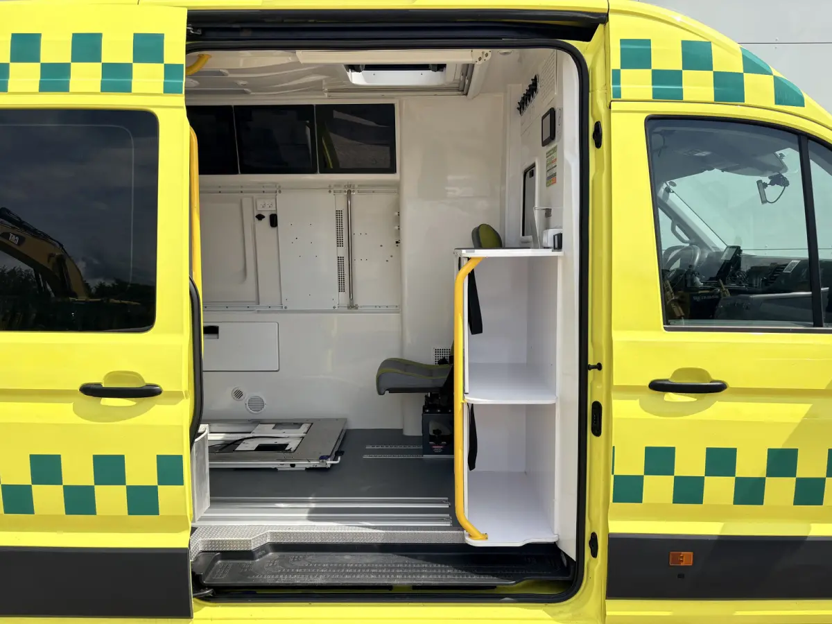 2.0 TDI 177PK Ambulance L3H3 Automaat ACC Climate Control Stroompunten Laadruimte Parkeersensoren