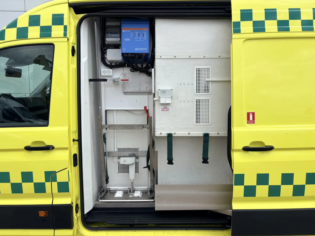 2.0 TDI 177PK Ambulance L3H3 Automaat ACC Climate Control Stroompunten Laadruimte Parkeersensoren