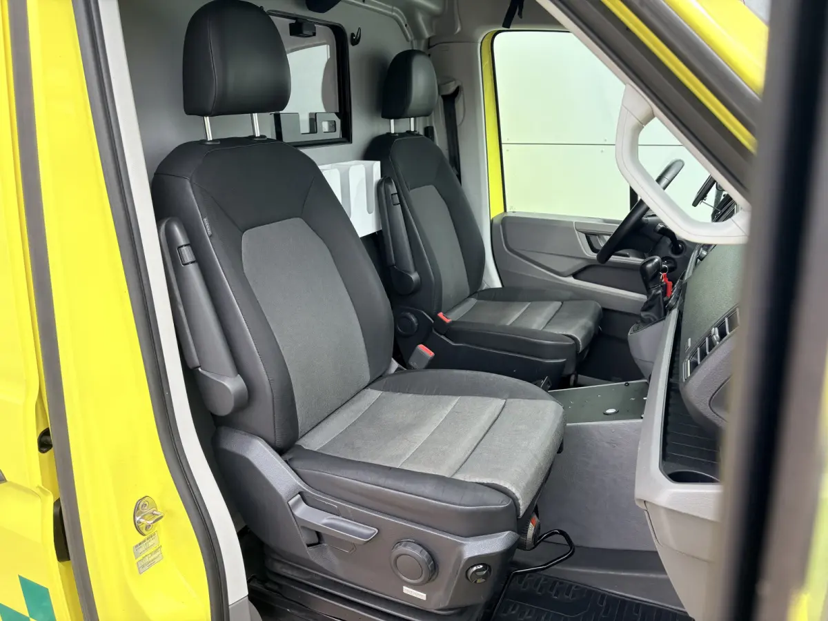 2.0 TDI 177PK Ambulance L3H3 Automaat ACC Climate Control Stroompunten Laadruimte Parkeersensoren