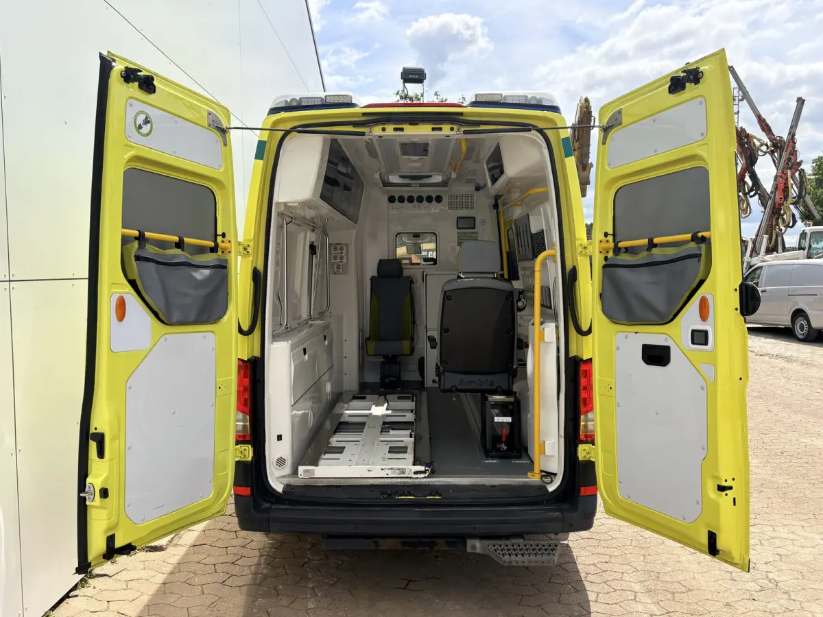 2.0 TDI 177PK Ambulance L3H3 Automaat ACC Climate Control Stroompunten Laadruimte Parkeersensoren