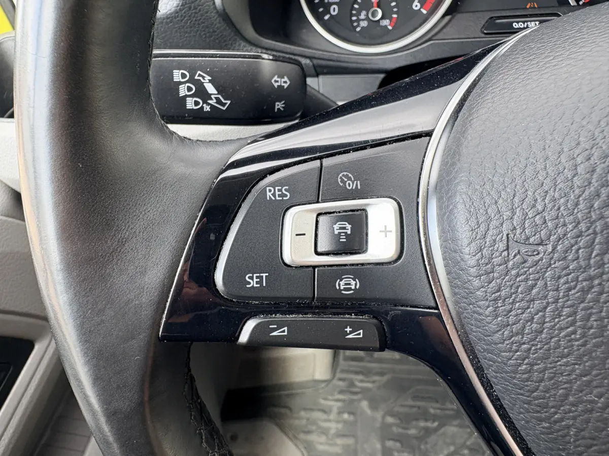 2.0 TDI 177PK Ambulance L3H3 Automaat ACC Climate Control Stroompunten Laadruimte Parkeersensoren