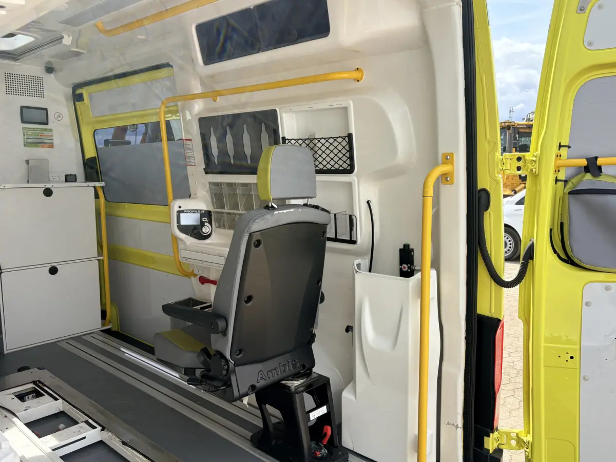 2.0 TDI 177PK Ambulance L3H3 Automaat ACC Climate Control Stroompunten Laadruimte Parkeersensoren