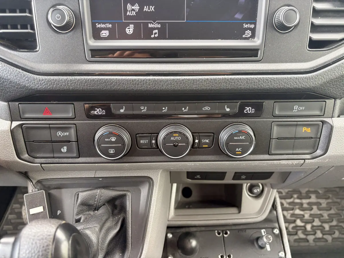 2.0 TDI 177PK Ambulance L3H3 Automaat ACC Climate Control Stroompunten Laadruimte Parkeersensoren
