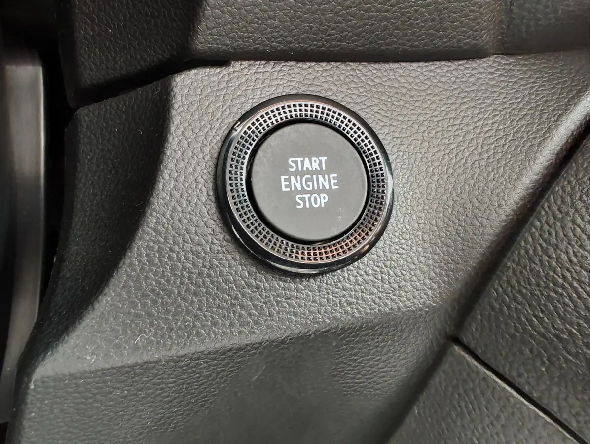 1.0 TCe 90 COMFORT AUTOMAAT Dodehoeksensoren | Navi | Keyless