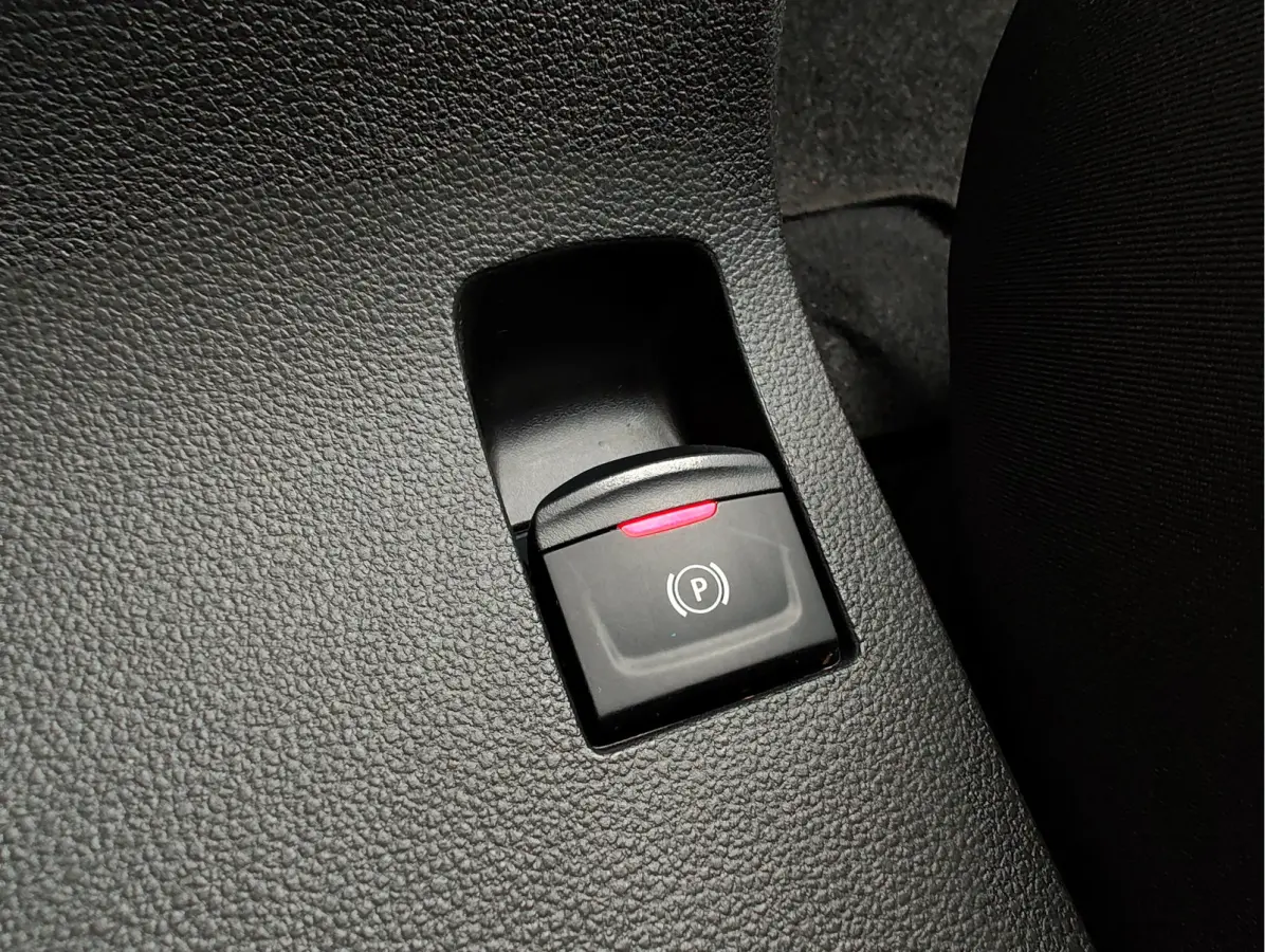 1.0 TCe 90 COMFORT AUTOMAAT Dodehoeksensoren | Navi | Keyless