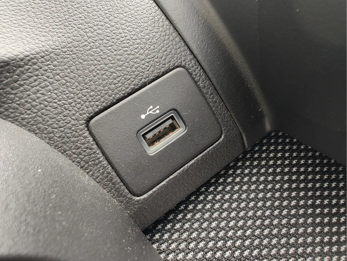 1.0 TCe 90 COMFORT AUTOMAAT Dodehoeksensoren | Navi | Keyless