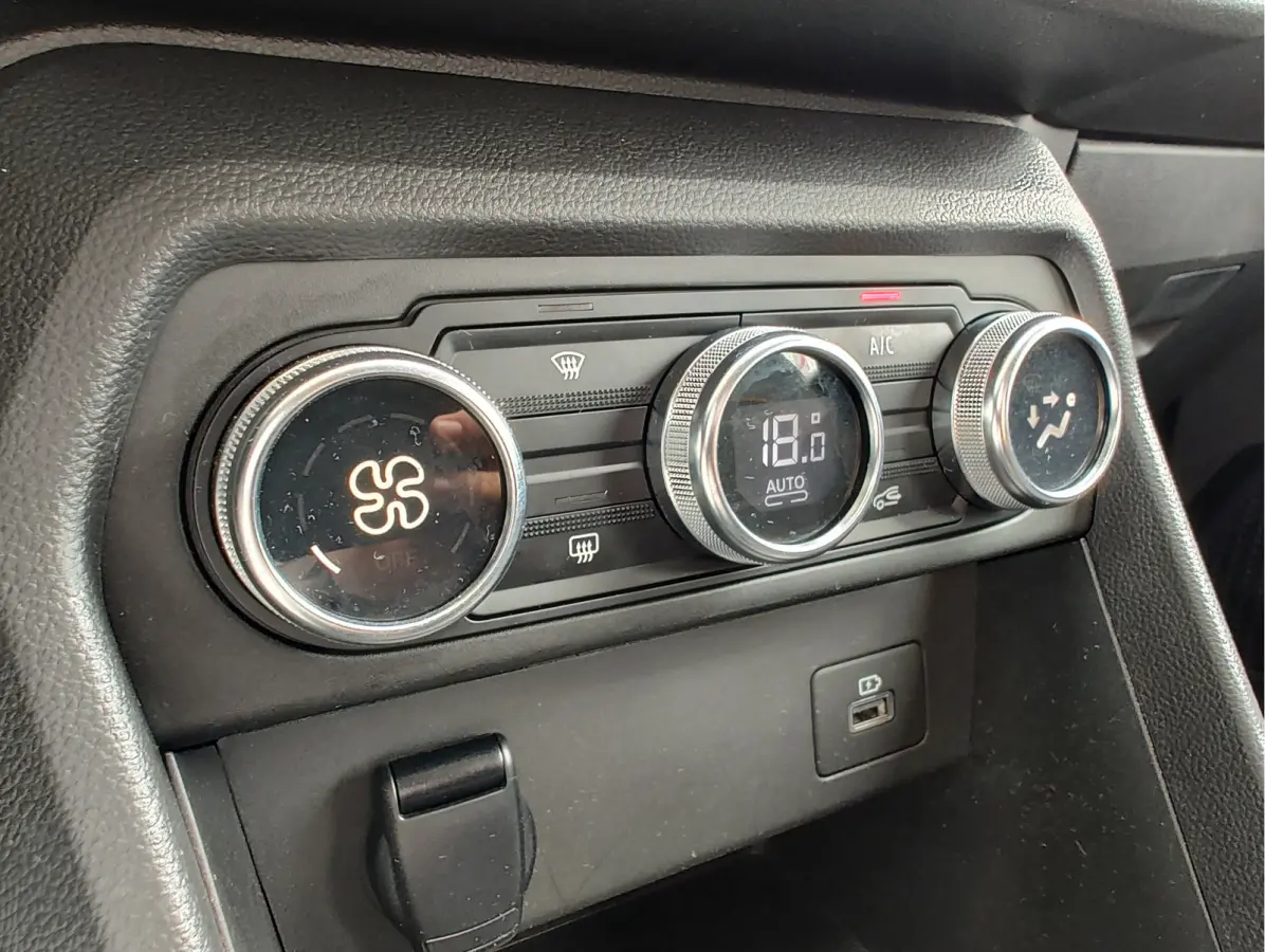 1.0 TCe 90 COMFORT AUTOMAAT Dodehoeksensoren | Navi | Keyless