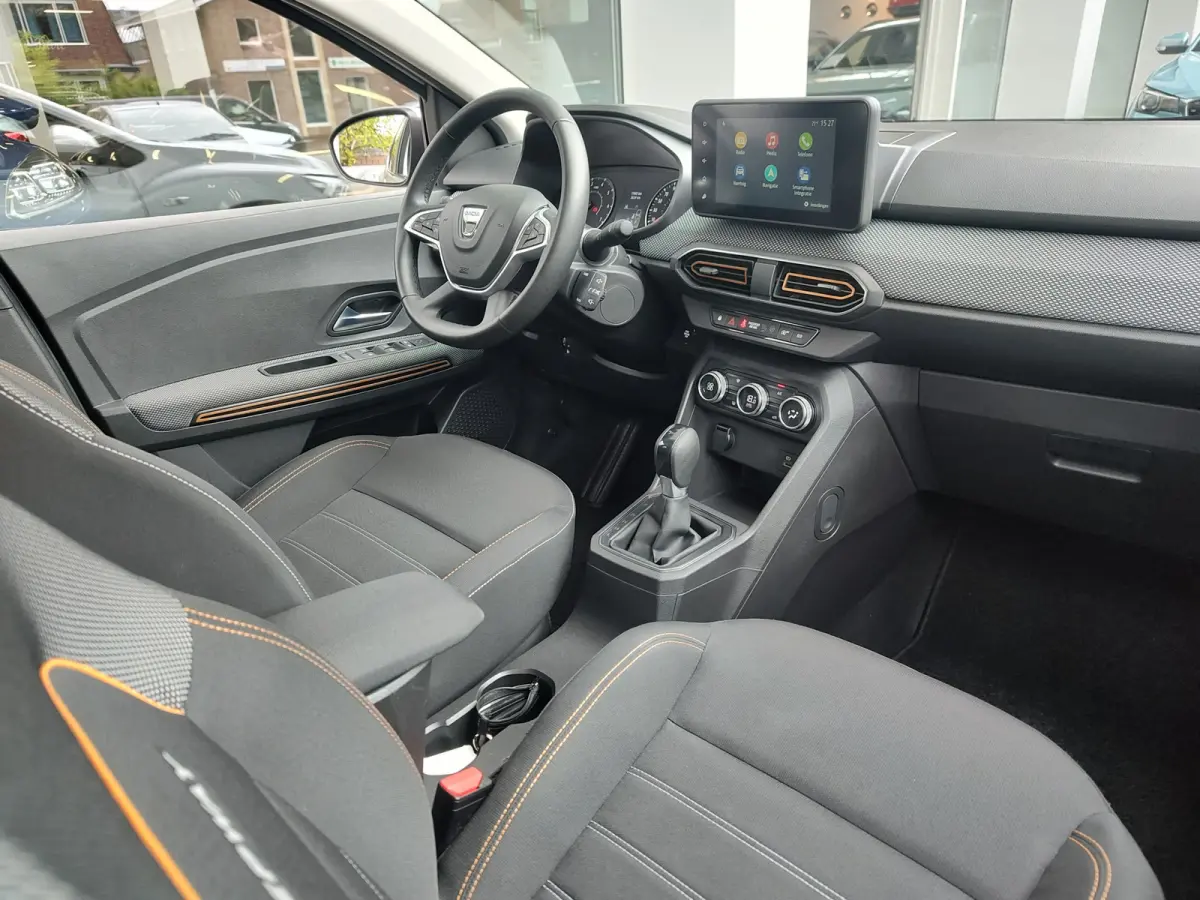 1.0 TCe 90 COMFORT AUTOMAAT Dodehoeksensoren | Navi | Keyless
