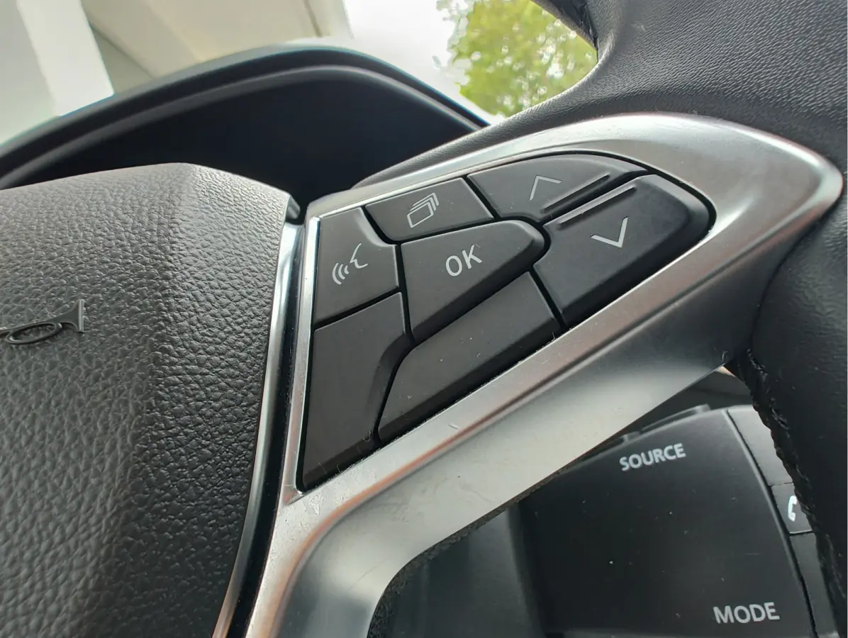 1.0 TCe 90 COMFORT AUTOMAAT Dodehoeksensoren | Navi | Keyless