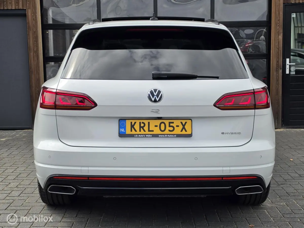 3.0 TSI R-LINE 462PK PANO HUD LUCHT TREKHAAK