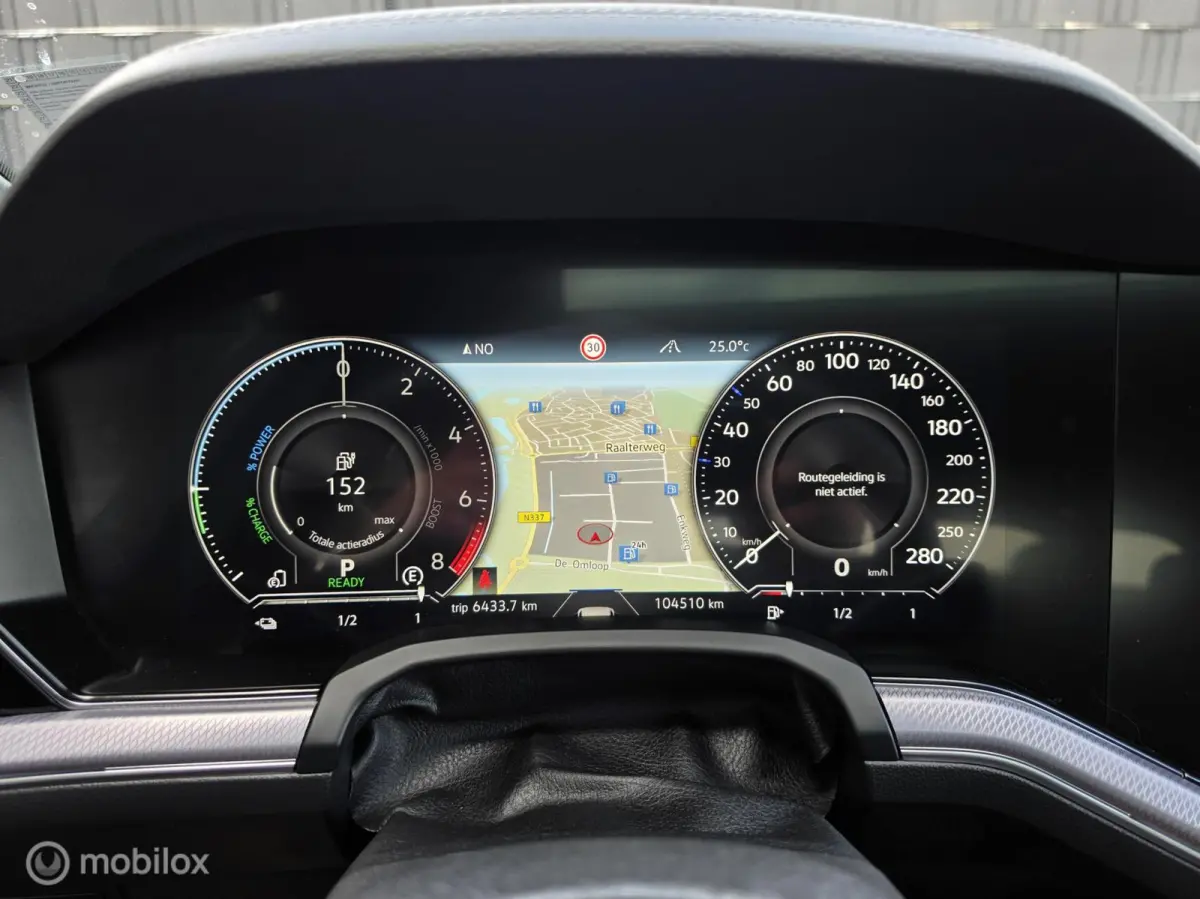 3.0 TSI R-LINE 462PK PANO HUD LUCHT TREKHAAK