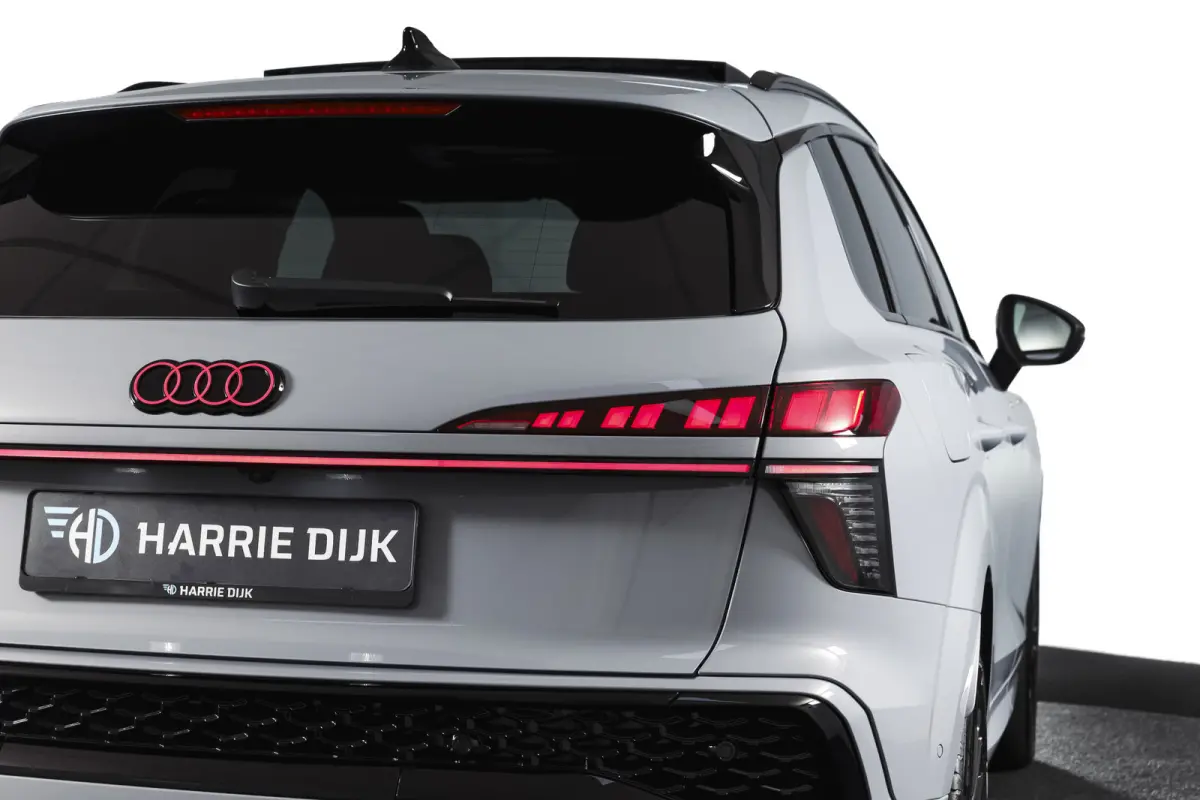 1.5 e-hybrid 272 PK S edition | S/K-Panodak | Elek. Trekhaak | Tech Pack Plus | Adapt. Cruise | Stoel-+Stuurverw. | Camera | NAV+App. Connect | Elek. Klep | LM 20" | 7257