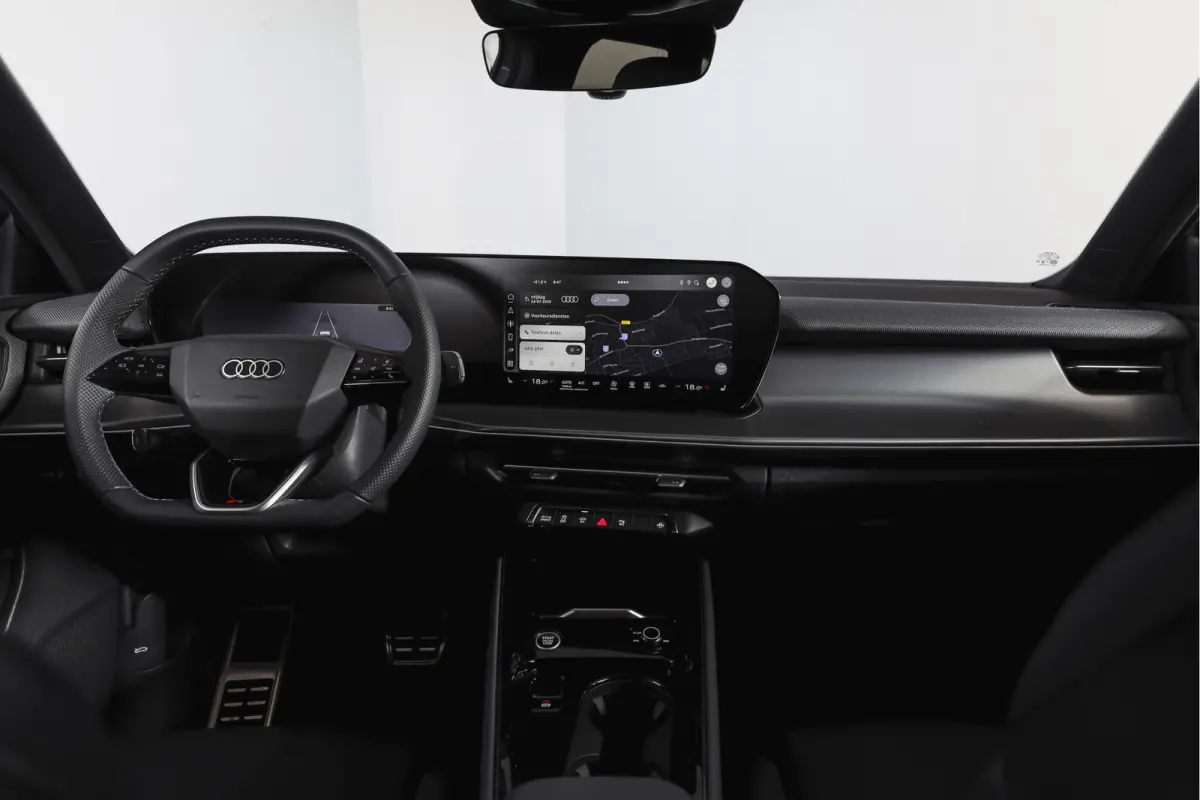 1.5 e-hybrid 272 PK S edition | S/K-Panodak | Elek. Trekhaak | Tech Pack Plus | Adapt. Cruise | Stoel-+Stuurverw. | Camera | NAV+App. Connect | Elek. Klep | LM 20" | 7257