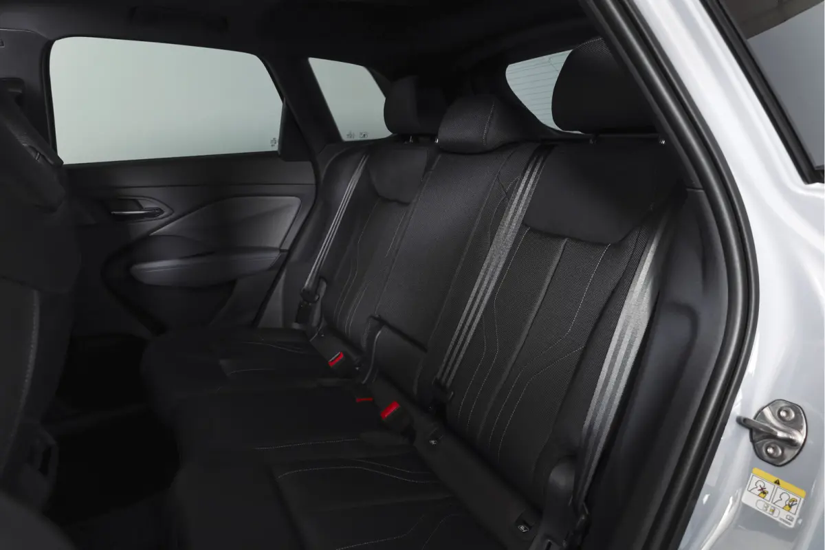 1.5 e-hybrid 272 PK S edition | S/K-Panodak | Elek. Trekhaak | Tech Pack Plus | Adapt. Cruise | Stoel-+Stuurverw. | Camera | NAV+App. Connect | Elek. Klep | LM 20" | 7257
