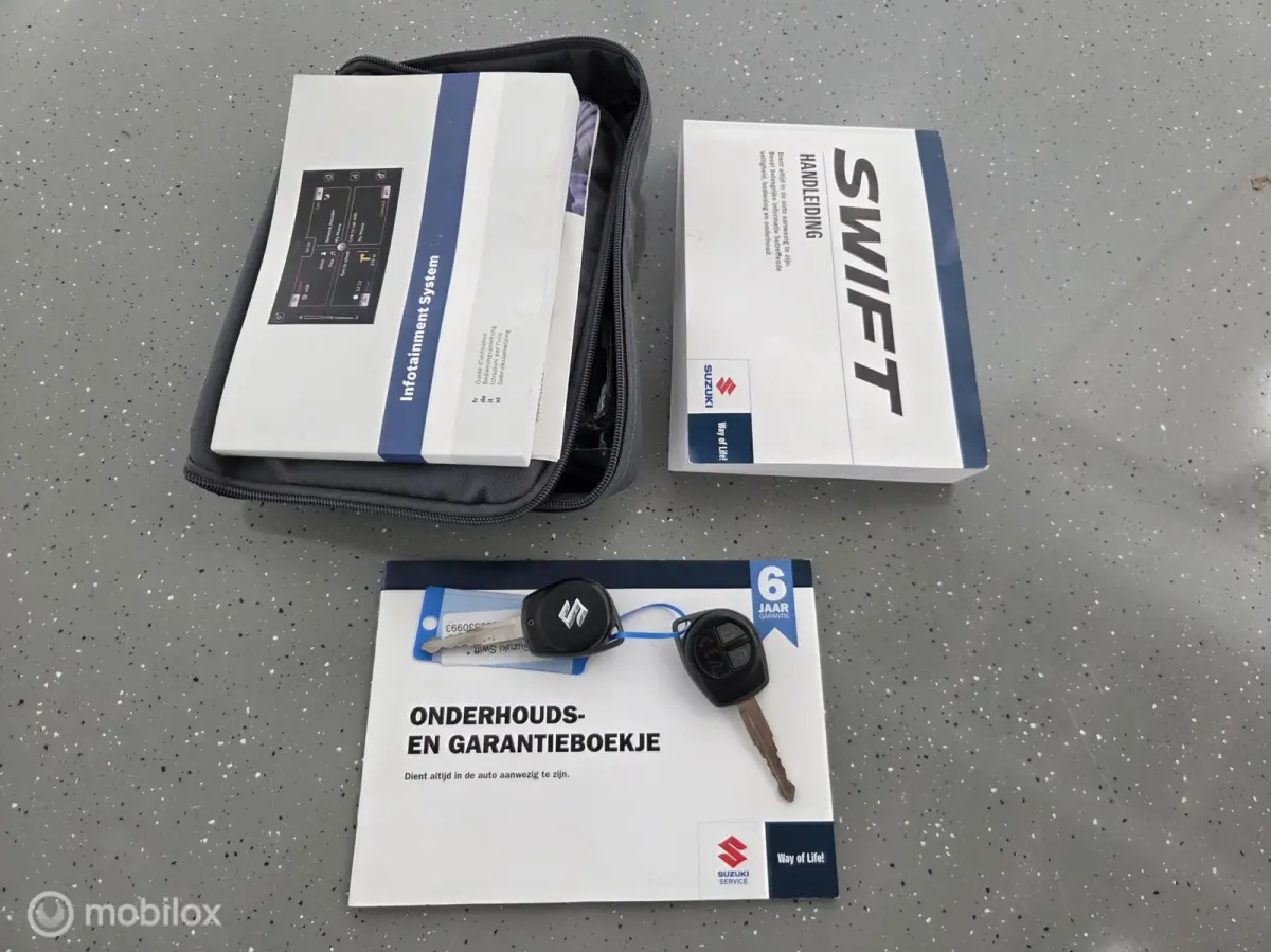 1.2 Select Smart Hybrid nav|cam|dab|lmv16