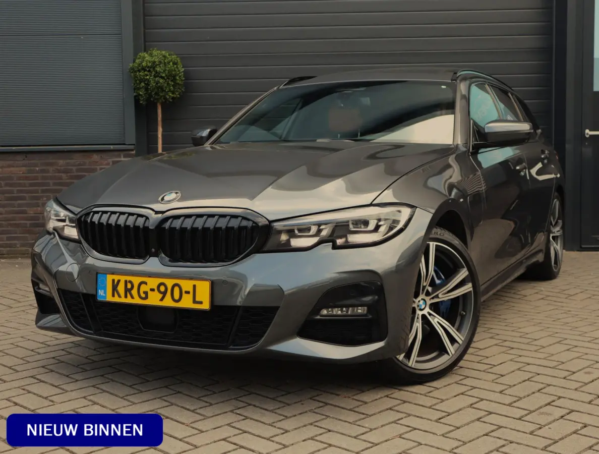 330e xDrive M Sport High Executive | Pano | Trekhaak | ACC | Leer | 19 Inch
