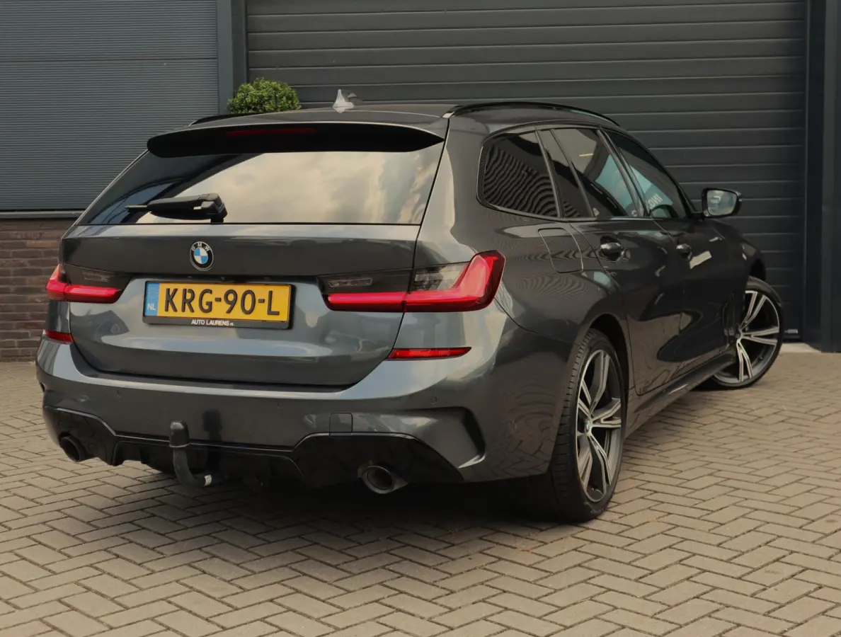 330e xDrive M Sport High Executive | Pano | Trekhaak | ACC | Leer | 19 Inch