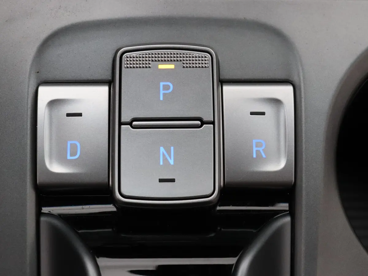 204pk EV Comfort 64 kWh Apple Carplay/Android Auto | Climate