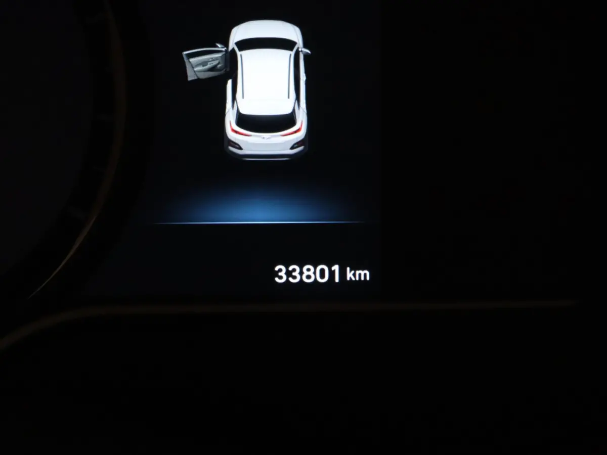 204pk EV Comfort 64 kWh Apple Carplay/Android Auto | Climate