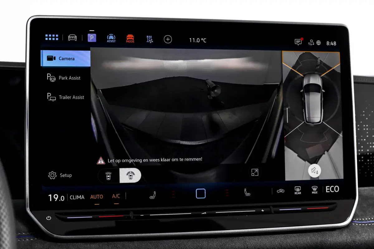 1.5 eHybrid 272PK R-Line Edition | Black Style | 15 inch Navi | Elek. Trekhaak | IQ Light | S/K-Panodak | Dig. Cockpit | Adapt. Cruise | Stoel-+Stuurverw. | 360 Camera | NAV + App. Connect |