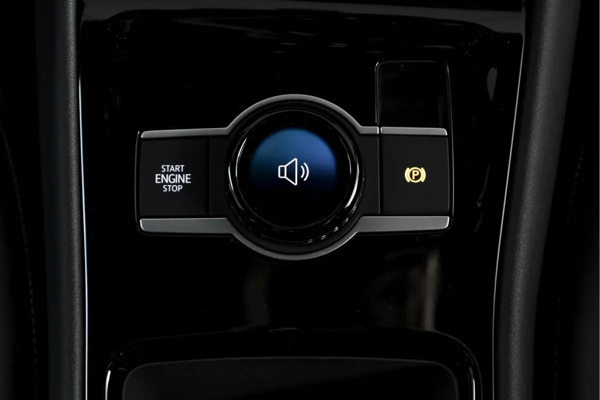 1.5 eHybrid 272PK R-Line Edition | Black Style | 15 inch Navi | Elek. Trekhaak | IQ Light | S/K-Panodak | Dig. Cockpit | Adapt. Cruise | Stoel-+Stuurverw. | 360 Camera | NAV + App. Connect |