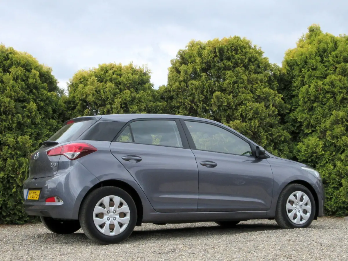 1.0 T-GDI i-Motion * Airco * Pdc * Cruise *
