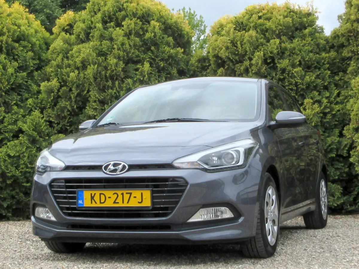 1.0 T-GDI i-Motion * Airco * Pdc * Cruise *
