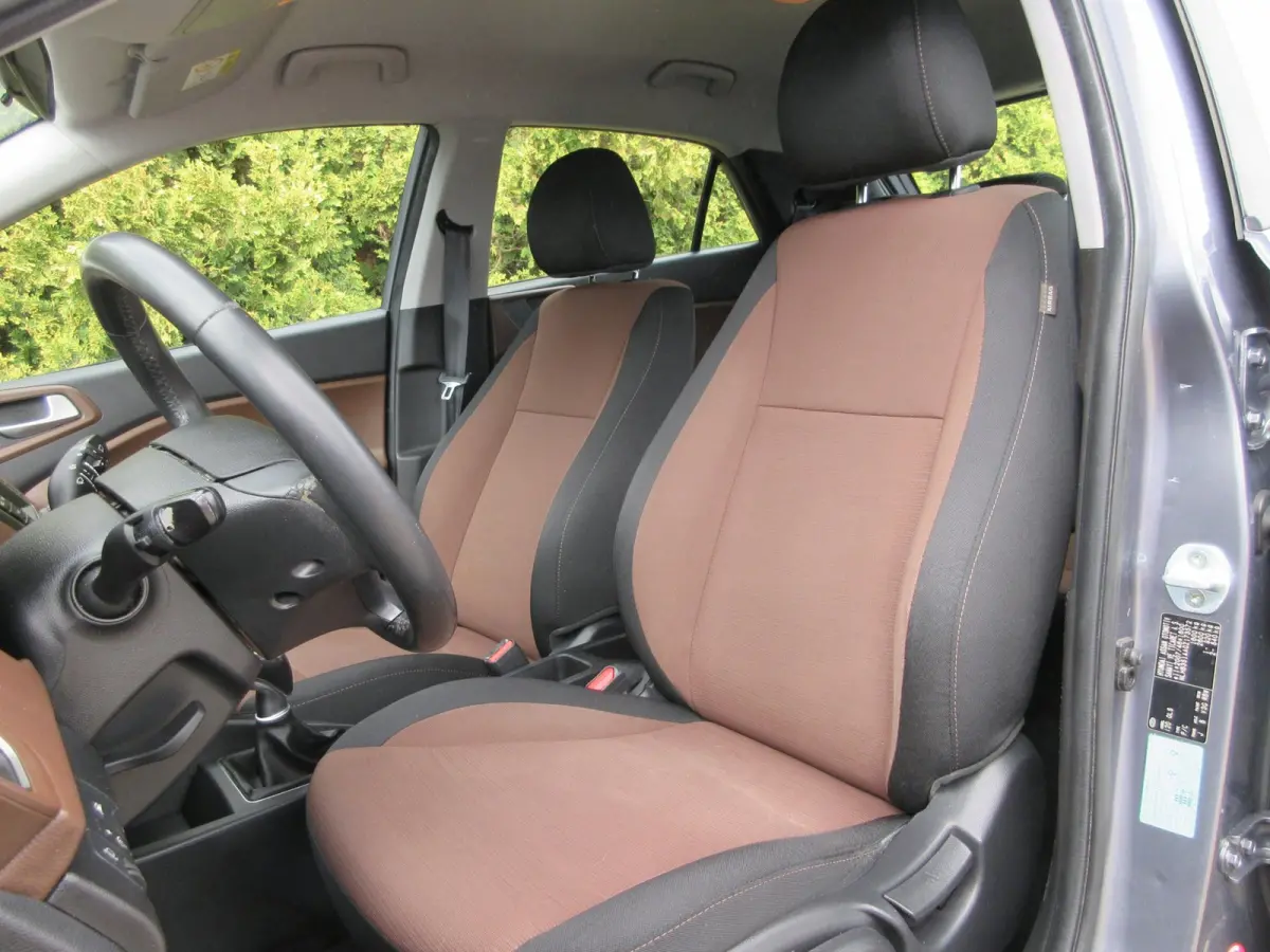 1.0 T-GDI i-Motion * Airco * Pdc * Cruise *