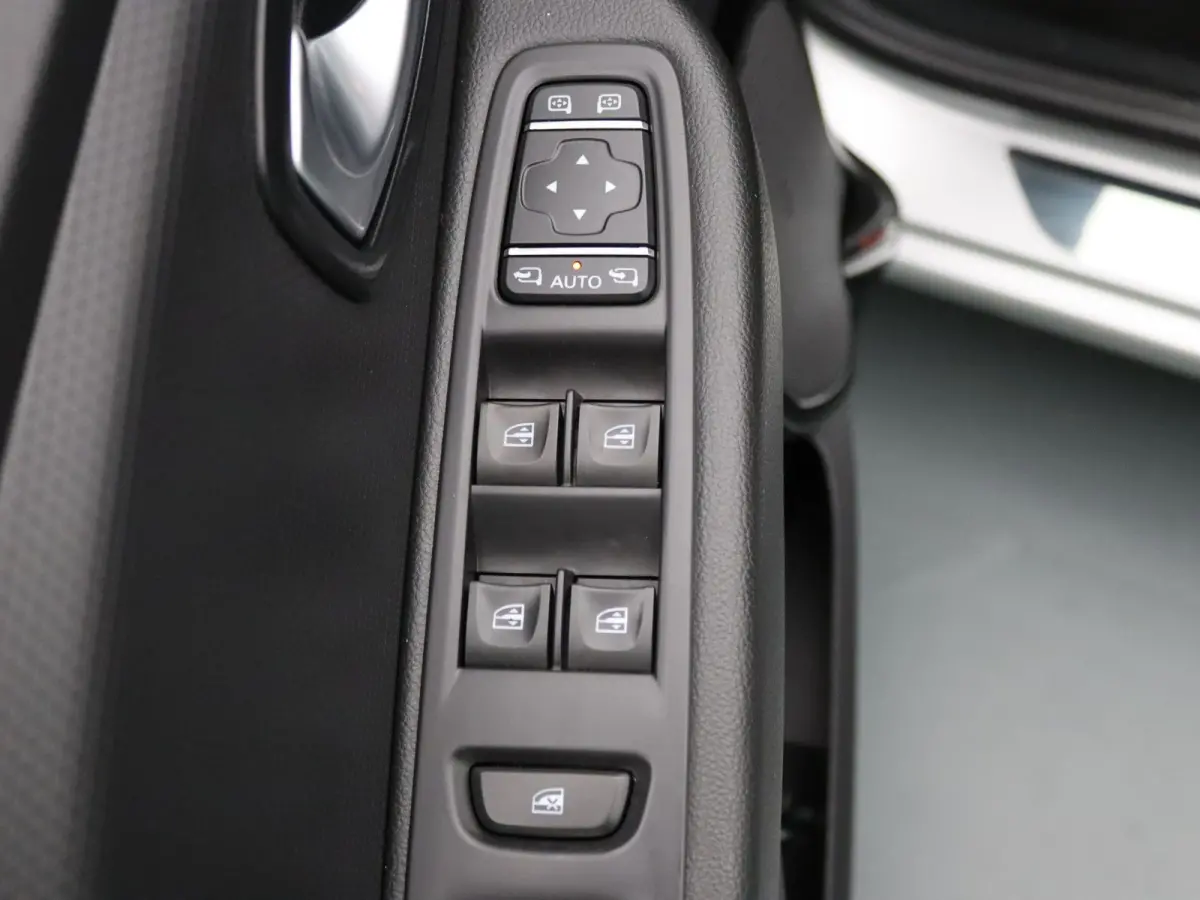 90pk TCe Limited Apple Carplay/Android Auto | Climate
