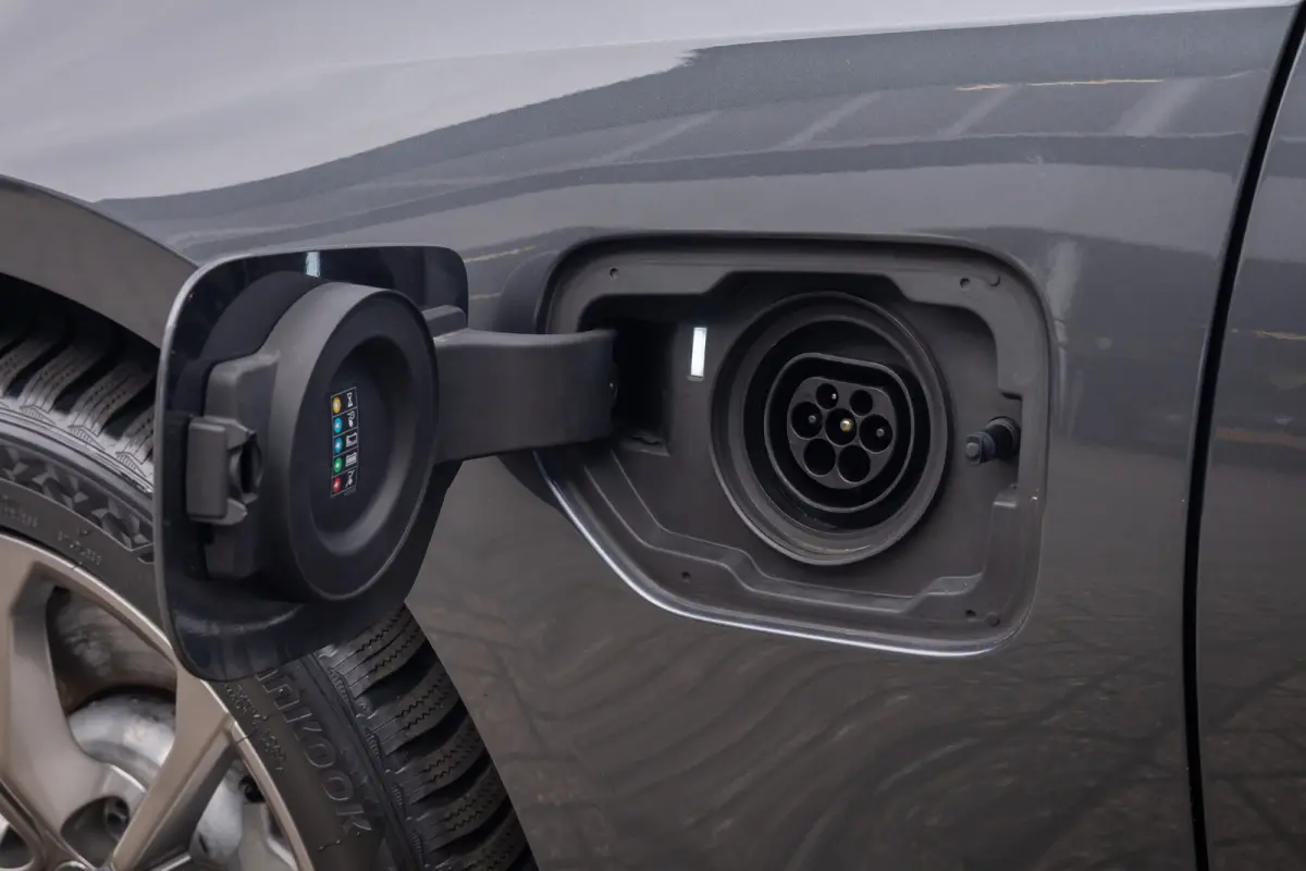 330e eDrive Edition | leder | Stoelverwarming | Digitaal dashboard | Navigatie | Keyless | Apple Carplay/Android Auto | Elektrisch bedienbare achterklep | NL-auto | Apple Carplay/Android Aut