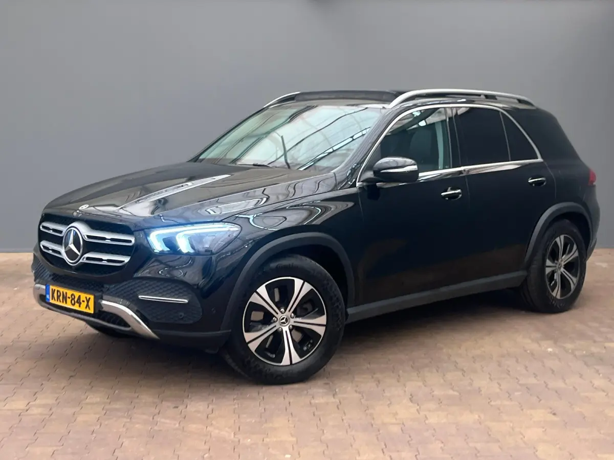 350 e 4MATIC Premium Plus Panoramadak | Burmester | 360 Camera | | Audio installatie premium | Elektrisch bedienbare achterklep met sensorsturing | Elektrisch glazen panorama-dak