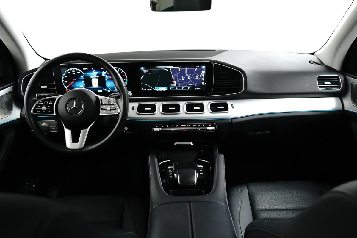 350 e 4MATIC Premium Plus Panoramadak | Burmester | 360 Camera | | Audio installatie premium | Elektrisch bedienbare achterklep met sensorsturing | Elektrisch glazen panorama-dak
