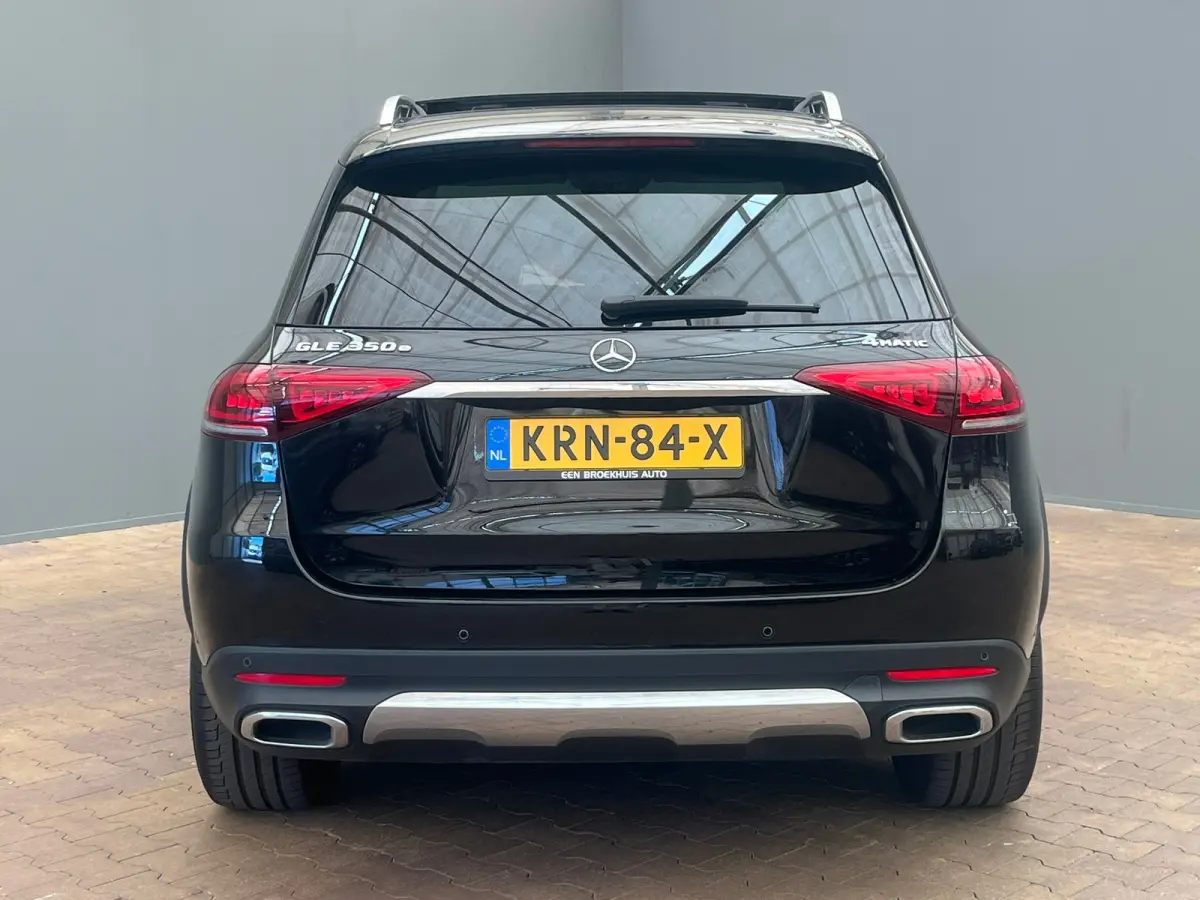 350 e 4MATIC Premium Plus Panoramadak | Burmester | 360 Camera | | Audio installatie premium | Elektrisch bedienbare achterklep met sensorsturing | Elektrisch glazen panorama-dak