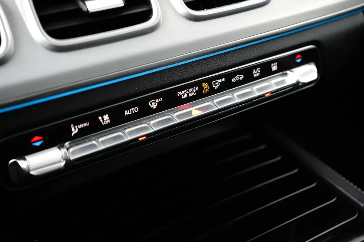 350 e 4MATIC Premium Plus Panoramadak | Burmester | 360 Camera | | Audio installatie premium | Elektrisch bedienbare achterklep met sensorsturing | Elektrisch glazen panorama-dak
