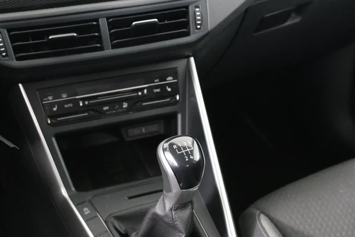 1.0 TSI Life Business | 1e Eigenaar! | Dealer Onderhouden | LED | Navi By App | Clima | Stoelverwarminig | Cruise Adaptive | Lichtmetalen Velgen | Parkeersensoren V+A