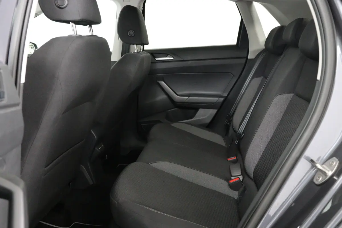 1.0 TSI Life Business | 1e Eigenaar! | Dealer Onderhouden | LED | Navi By App | Clima | Stoelverwarminig | Cruise Adaptive | Lichtmetalen Velgen | Parkeersensoren V+A