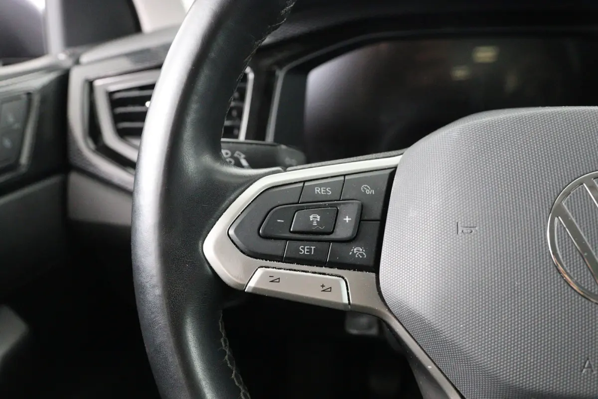 1.0 TSI Life Business | 1e Eigenaar! | Dealer Onderhouden | LED | Navi By App | Clima | Stoelverwarminig | Cruise Adaptive | Lichtmetalen Velgen | Parkeersensoren V+A