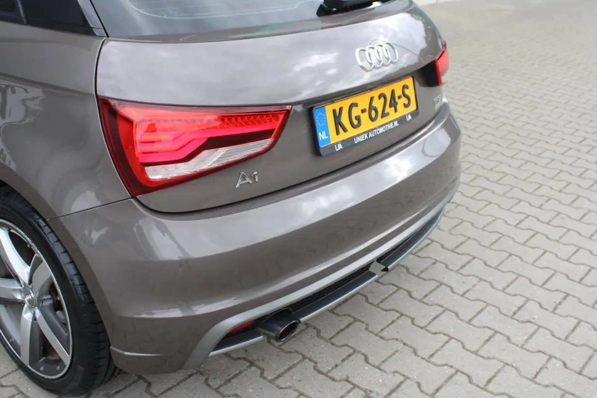 1.0 TFSI ADRENALIN | S LINE | AIRCO | ELEKTR. RAMEN | NAVIGATIE