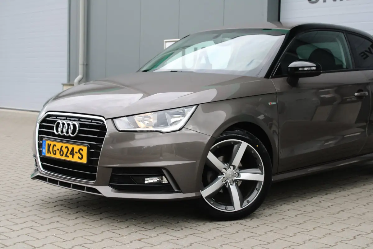 1.0 TFSI ADRENALIN | S LINE | AIRCO | ELEKTR. RAMEN | NAVIGATIE