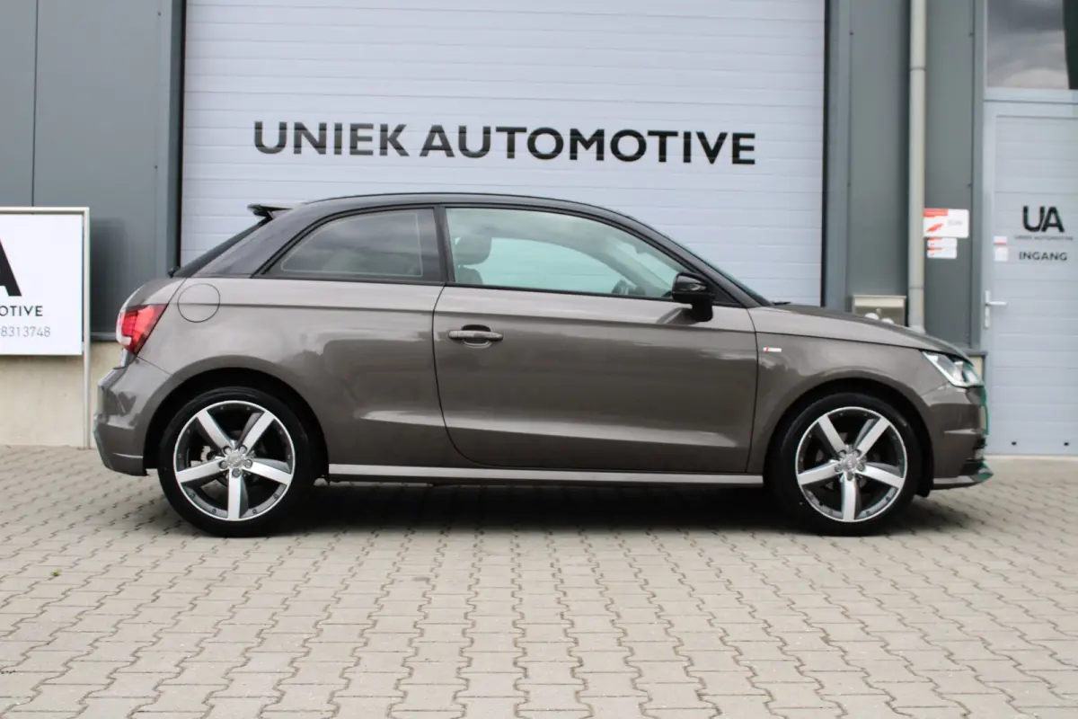 1.0 TFSI ADRENALIN | S LINE | AIRCO | ELEKTR. RAMEN | NAVIGATIE