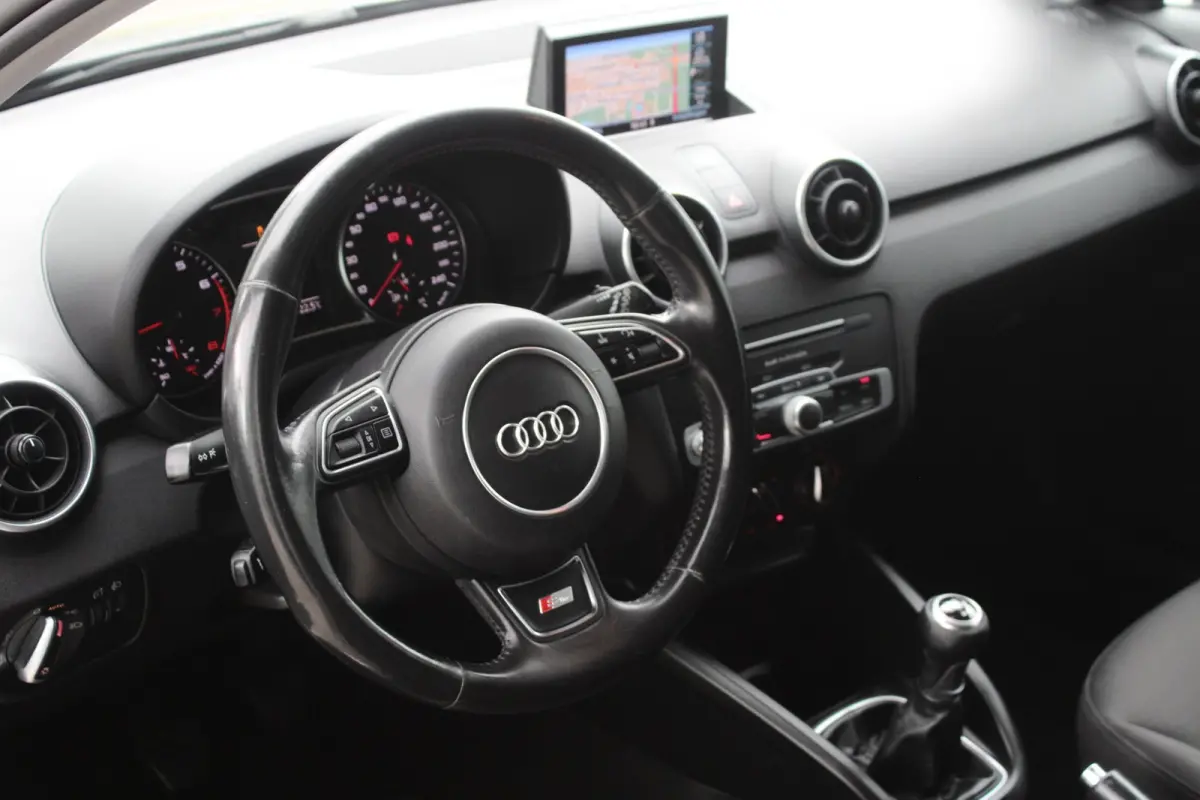 1.0 TFSI ADRENALIN | S LINE | AIRCO | ELEKTR. RAMEN | NAVIGATIE