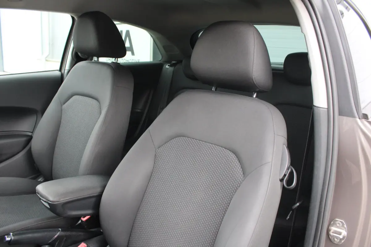 1.0 TFSI ADRENALIN | S LINE | AIRCO | ELEKTR. RAMEN | NAVIGATIE